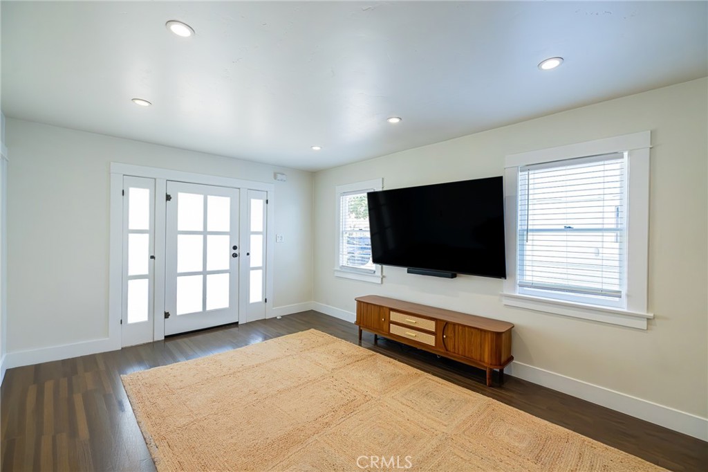 Living room - 630 W Wilshire, Fullerton CA 92832 - photo 10