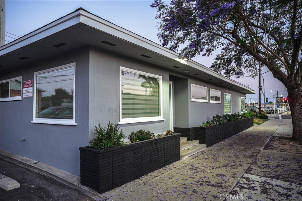 653 W Commonwealth, Fullerton CA 92832 - photo 4
