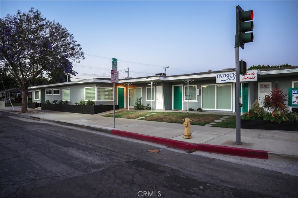 653 W Commonwealth, Fullerton CA 92832 - photo 11