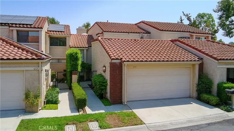 675 Colonial Circle, Fullerton, CA 92835