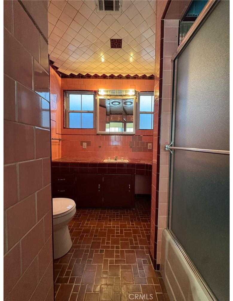 708 N Harbor Boulevard, Fullerton CA 92832 - photo 11