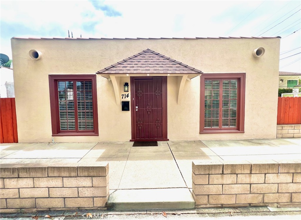 714 E Chapman Avenue, Fullerton CA 92831 - photo 1