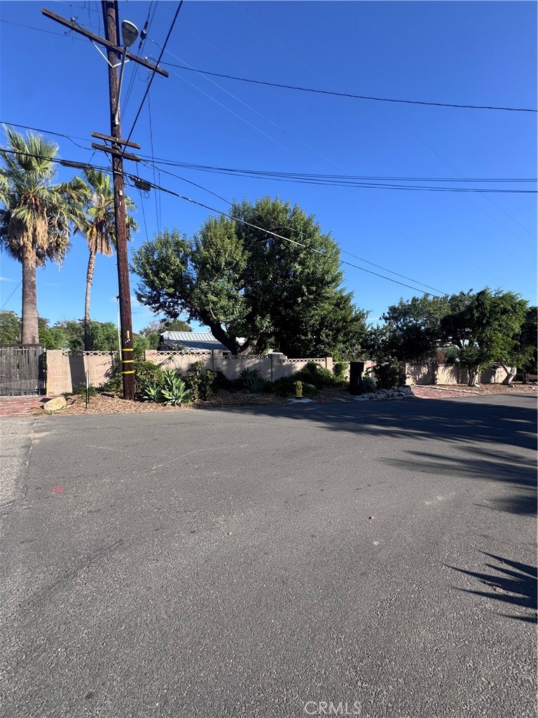 724 Stephens Avenue, Fullerton CA 92833 - photo 16