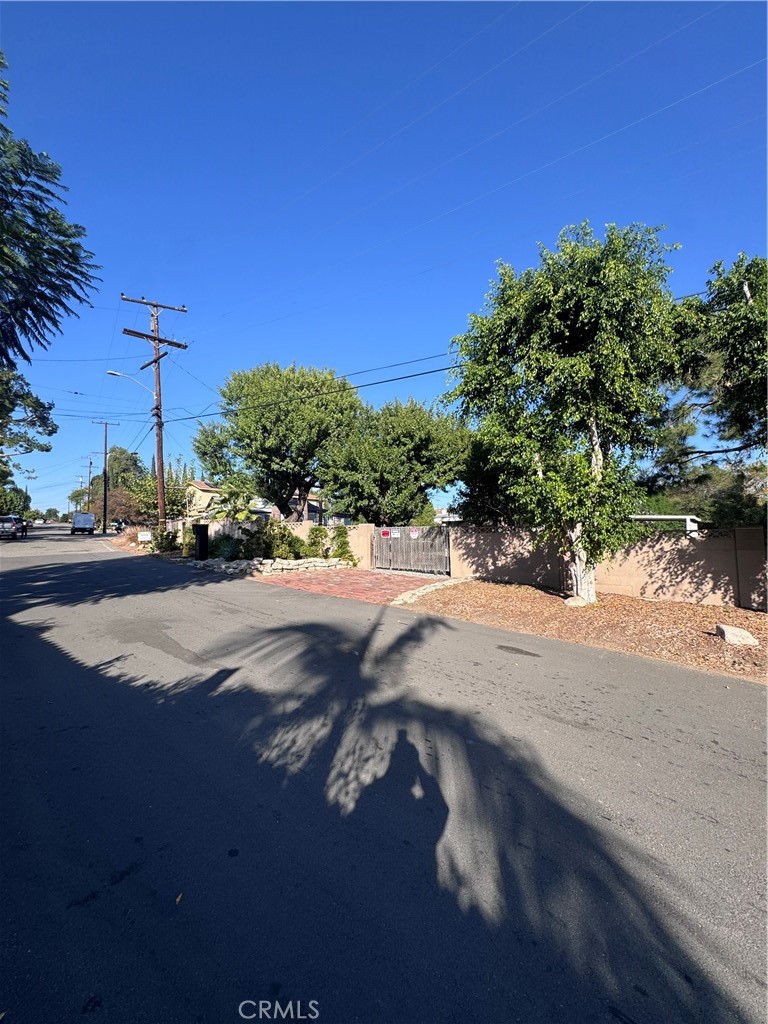 724 Stephens Avenue, Fullerton CA 92833 - photo 17