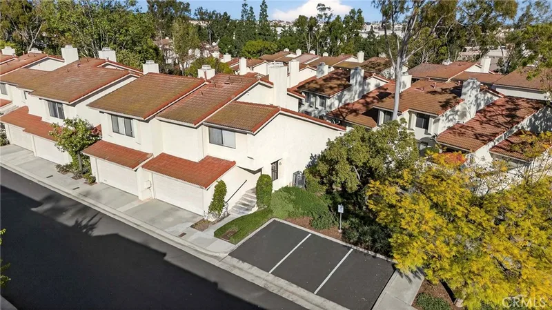 804 Creekside, Fullerton, CA 92833