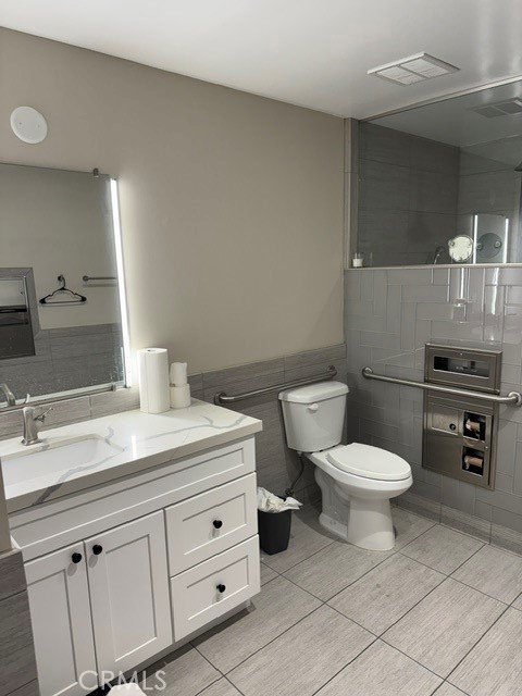 823 N Harbor, Fullerton CA 92832 - photo 10