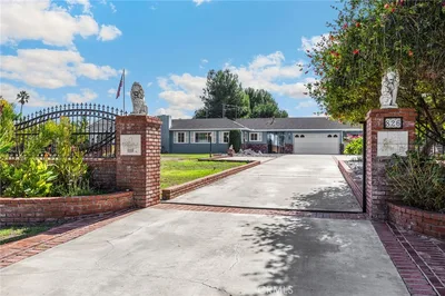 826 W Valencia Mesa Drive, Fullerton