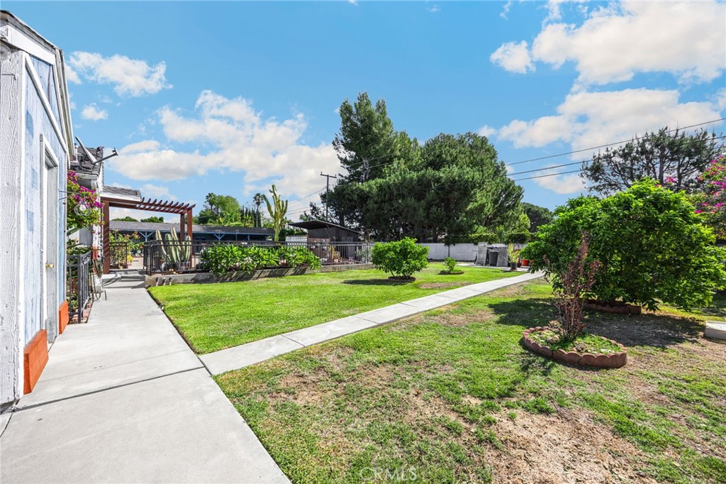 826 W Valencia Mesa Drive, Fullerton CA 92835 - photo 10