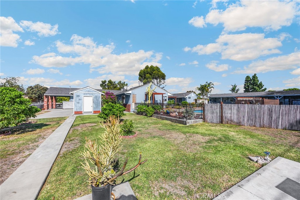 826 W Valencia Mesa Drive, Fullerton CA 92835 - photo 13