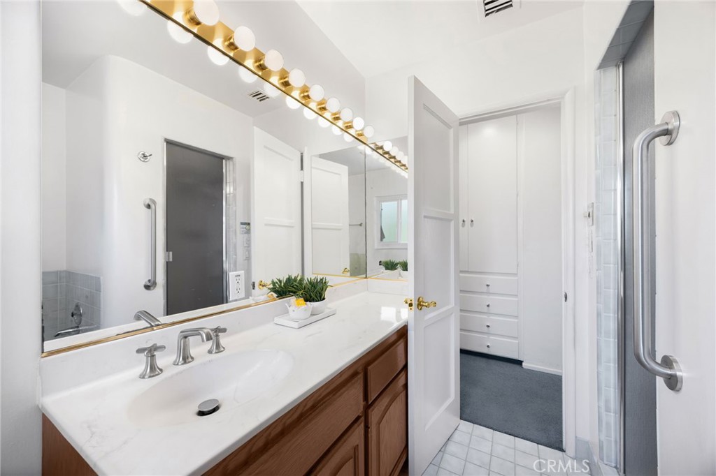 826 W Valencia Mesa Drive, Fullerton CA 92835 - photo 37