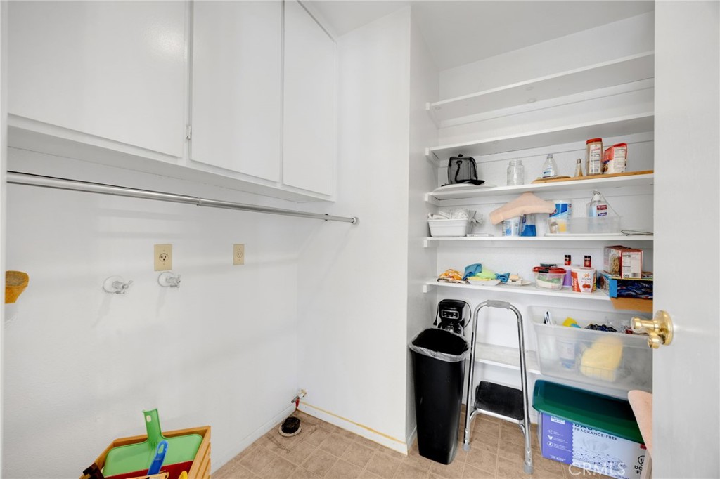 826 W Valencia Mesa Drive, Fullerton CA 92835 - photo 45