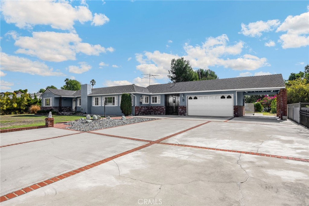 826 W Valencia Mesa Drive, Fullerton CA 92835 - photo 50