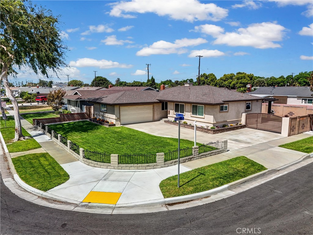 913 Meade Avenue, Fullerton CA 92833 - photo 1