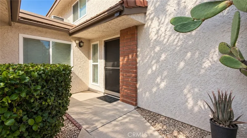 926 Plaza Escondido, Fullerton
