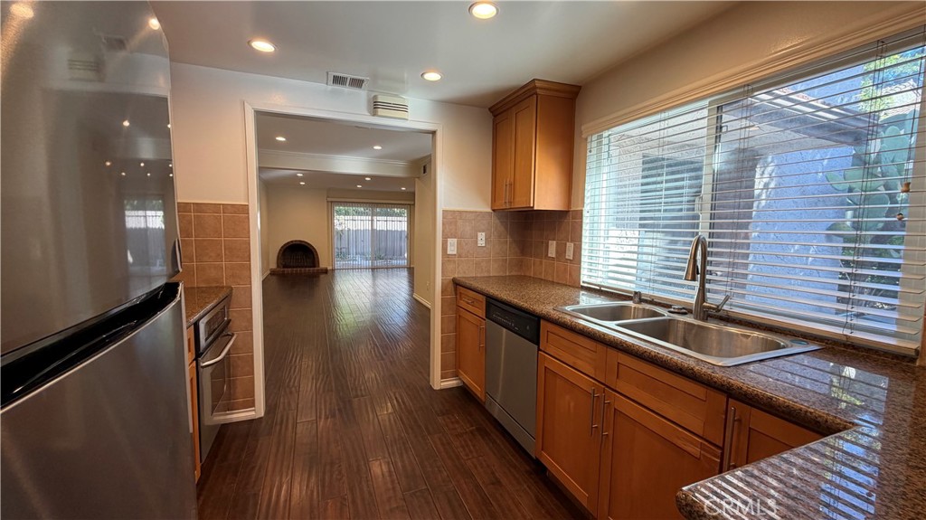 926 Plaza Escondido, Fullerton CA 92833 - photo 3