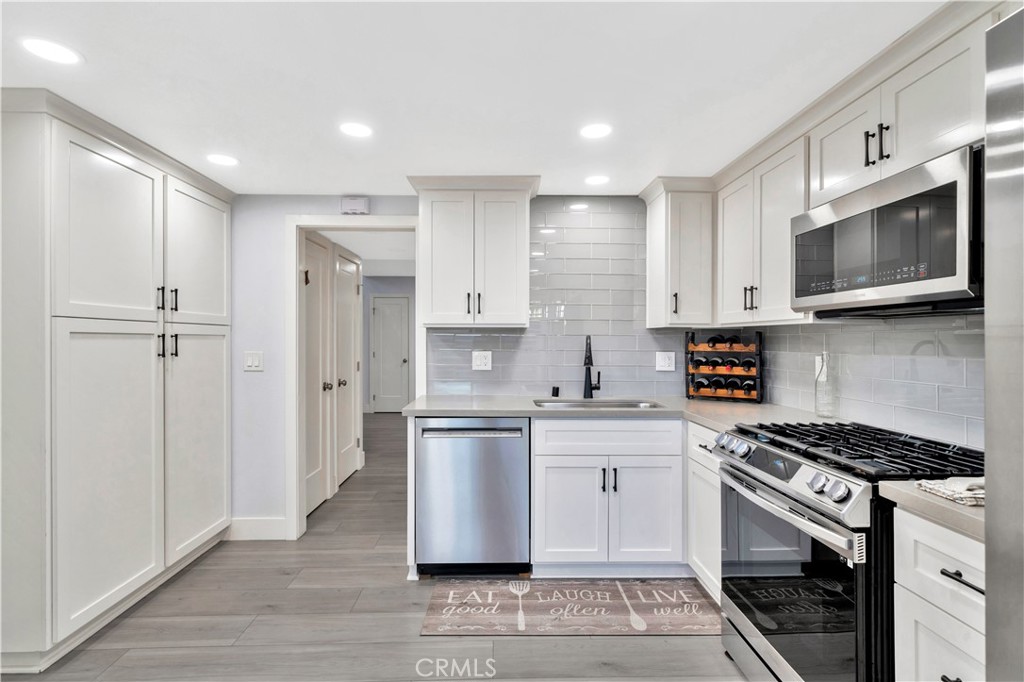 10065 Hidden Village, Garden Grove CA 92840 - photo 1
