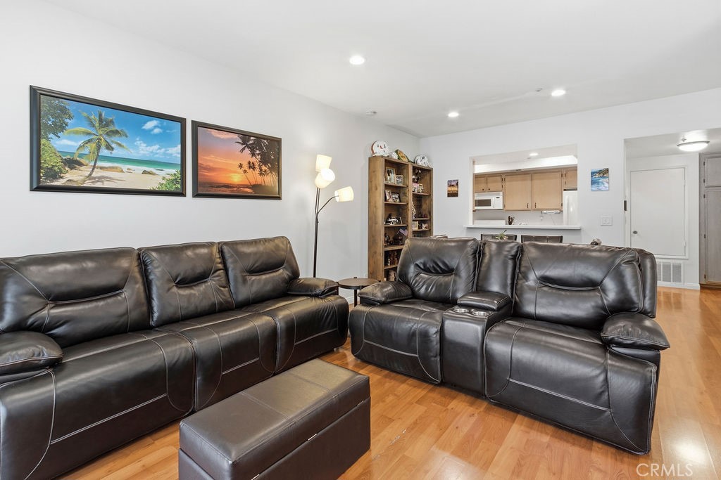 open floor plan - 10361 Garden Grove Blvd 12, Garden Grove CA 92843 - photo 5