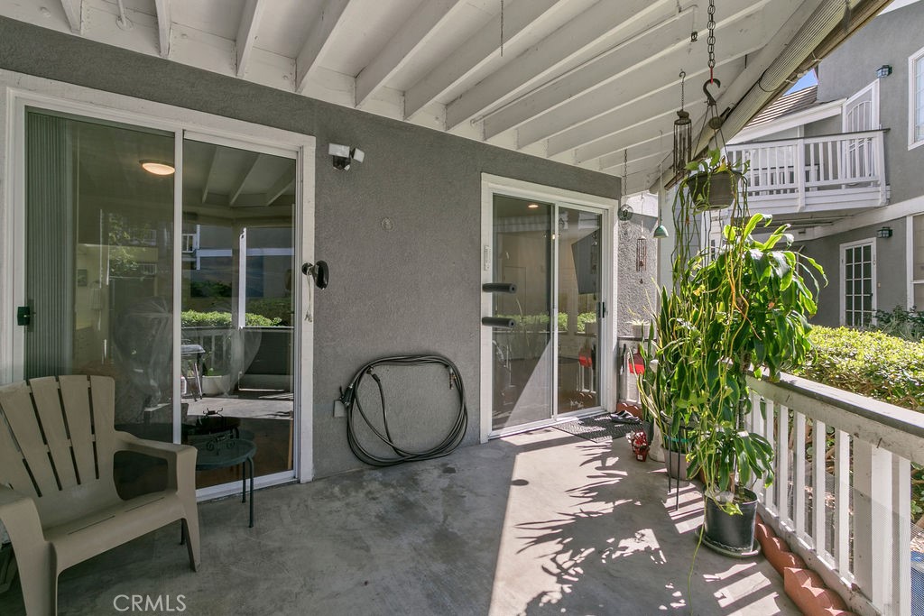 Entertainer's patio with gas hook ups - 10361 Garden Grove Blvd 12, Garden Grove CA 92843 - photo 19