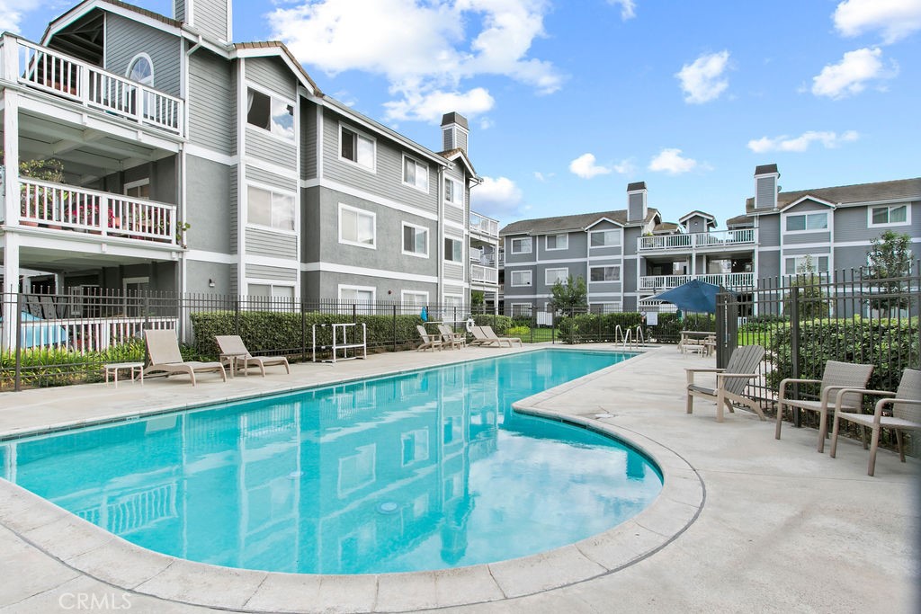 gated pool and spa - 10361 Garden Grove Blvd 12, Garden Grove CA 92843 - photo 22