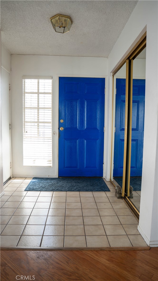 Entryway - 10371 Garden Grove Blvd 8, Garden Grove CA 92843 - photo 4