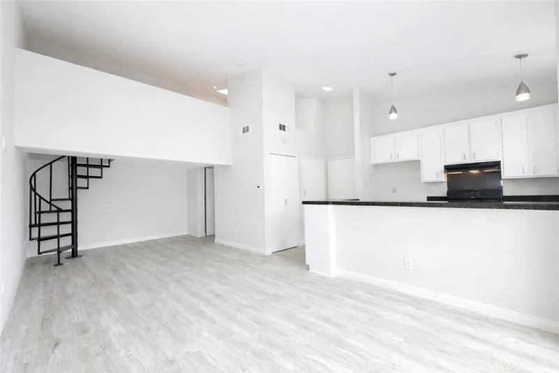 10520 Lakeside Drive N L, Garden Grove, CA 92840