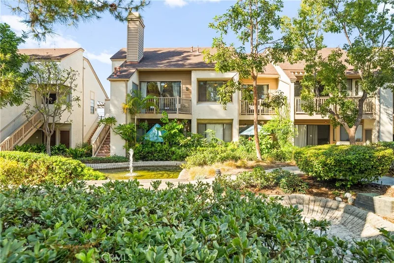 10560 Lakeside Drive N B, Garden Grove, CA 92840