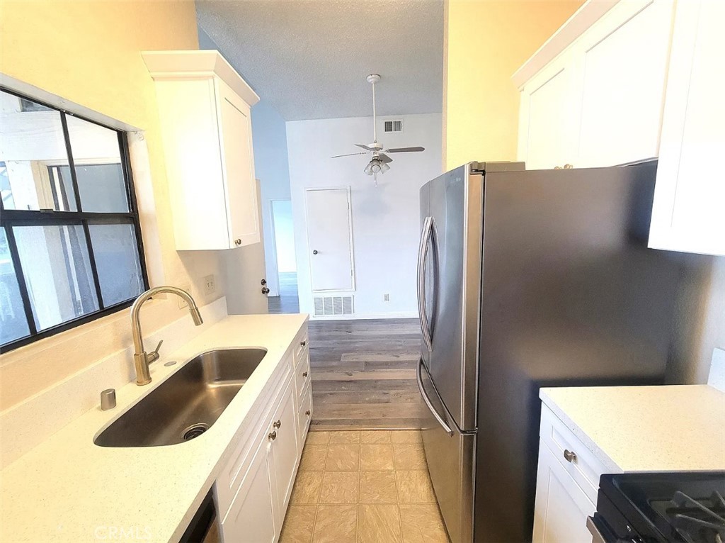 10630 S Lakeside S 276, Garden Grove CA 92840 - photo 6
