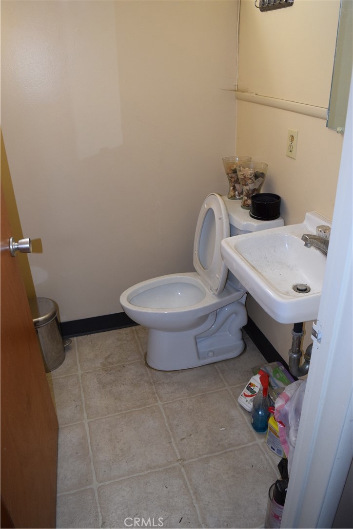 11035 Acacia Parkway 11035, Garden Grove CA 92840 - photo 12