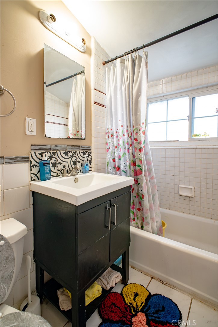 11181 Clarissa, Garden Grove CA 92840 - photo 18