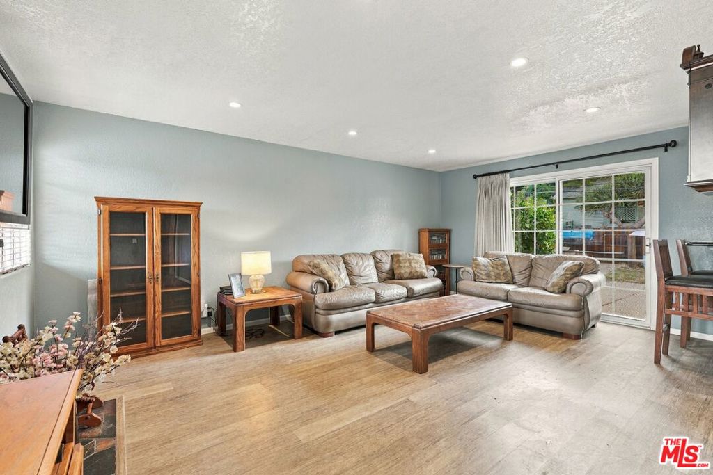 11202 Loara Street, Garden Grove CA 92840 - photo 5