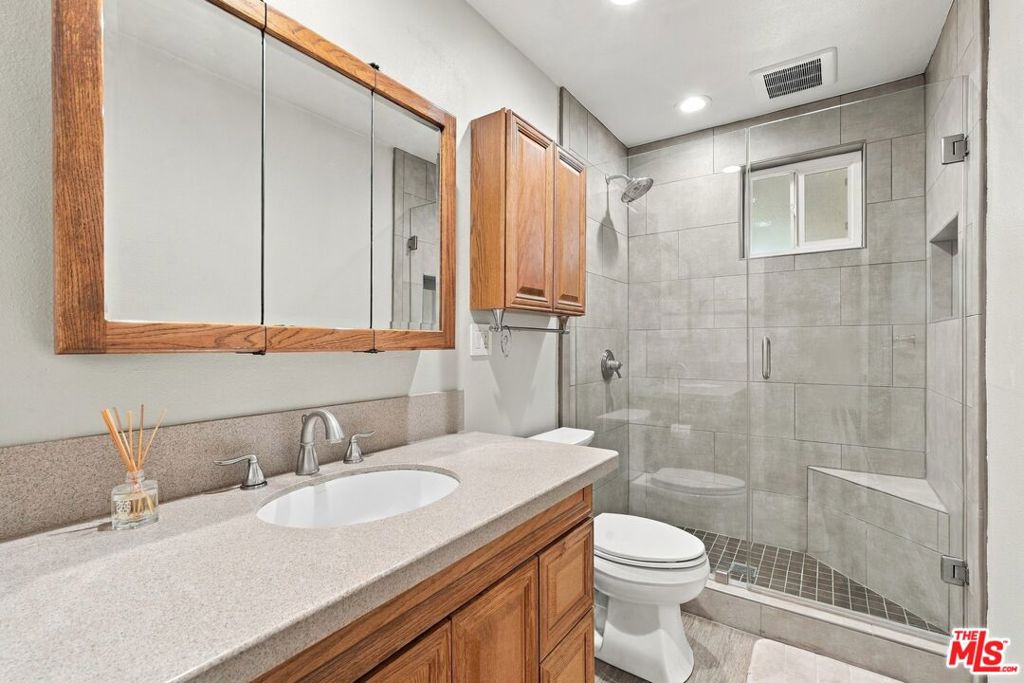 11202 Loara Street, Garden Grove CA 92840 - photo 17
