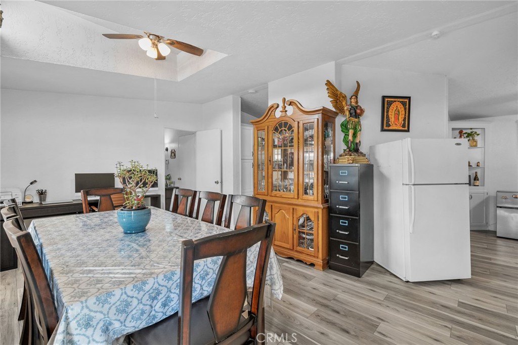 Dining Room - 11301 Euclid 76, Garden Grove CA 92840 - photo 7