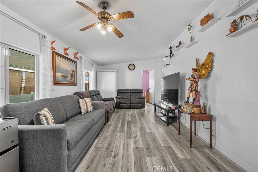 Living Room - 11301 Euclid 76, Garden Grove CA 92840 - photo 8
