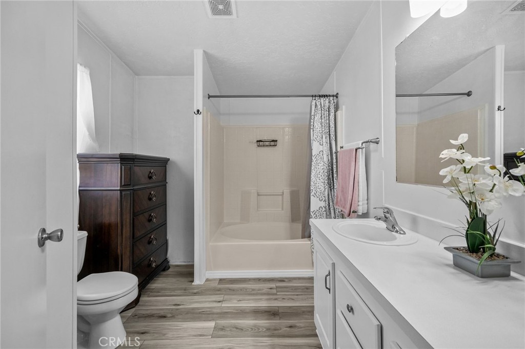 Master Bathroom - 11301 Euclid 76, Garden Grove CA 92840 - photo 15