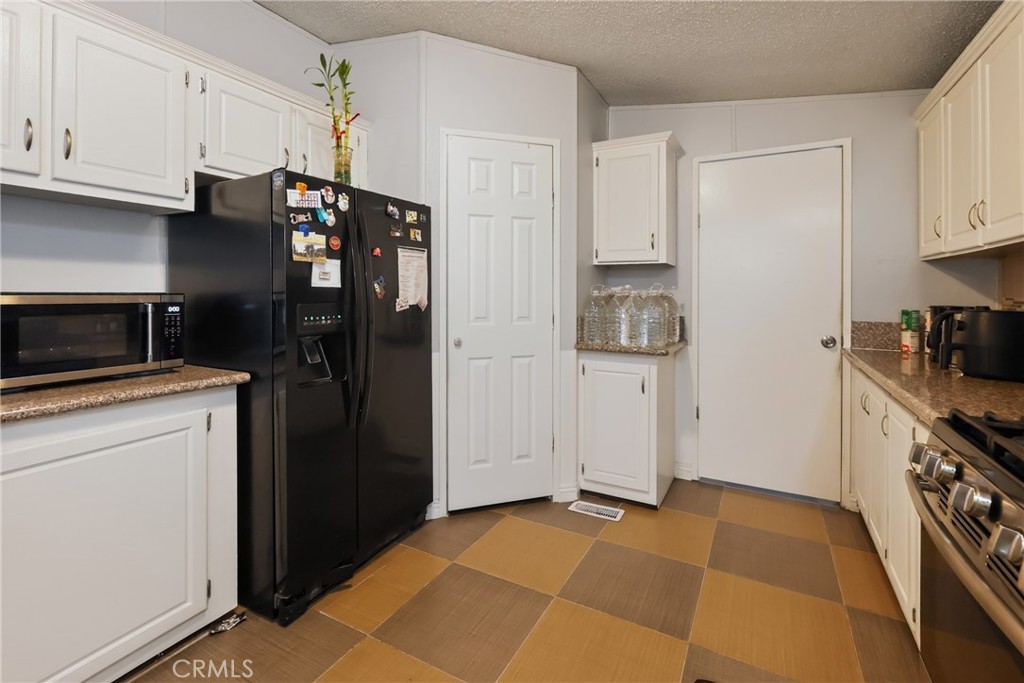 11301 Euclid Street 22, Garden Grove CA 92840 - photo 24