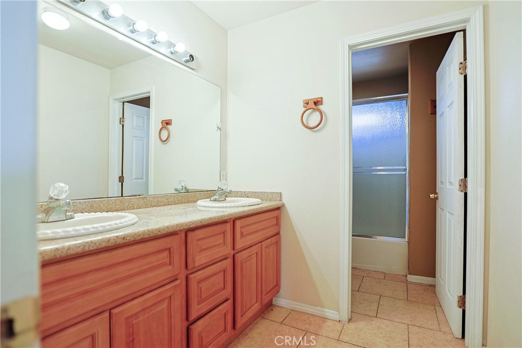 11722 West, Garden Grove CA 92840 - photo 36