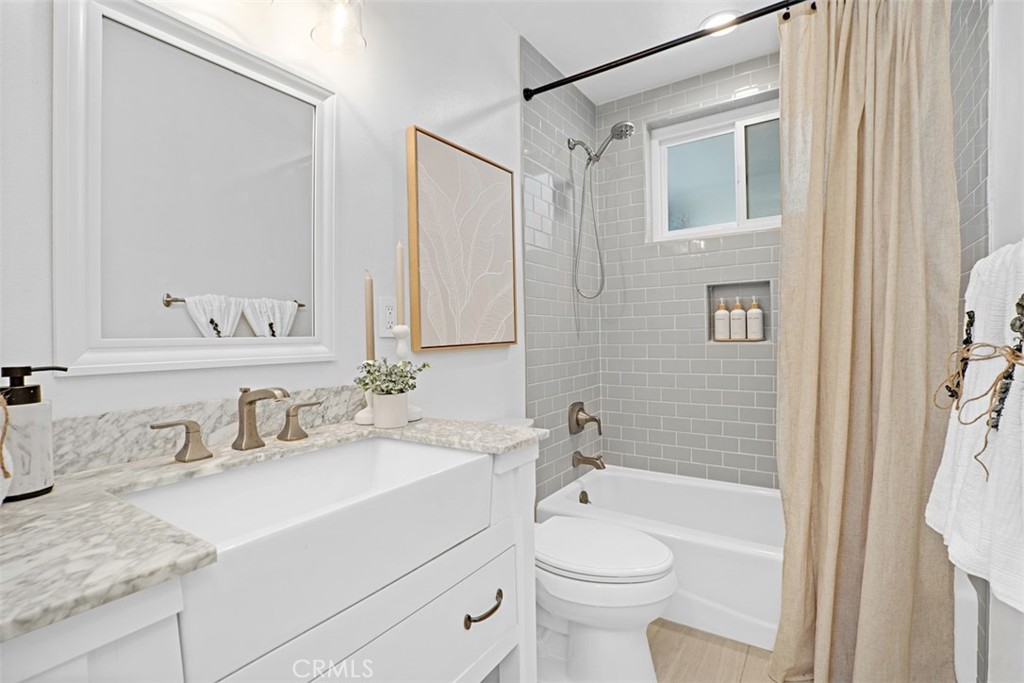 Hall Bathroom - 11782 Jasper Street, Garden Grove CA 92845 - photo 27