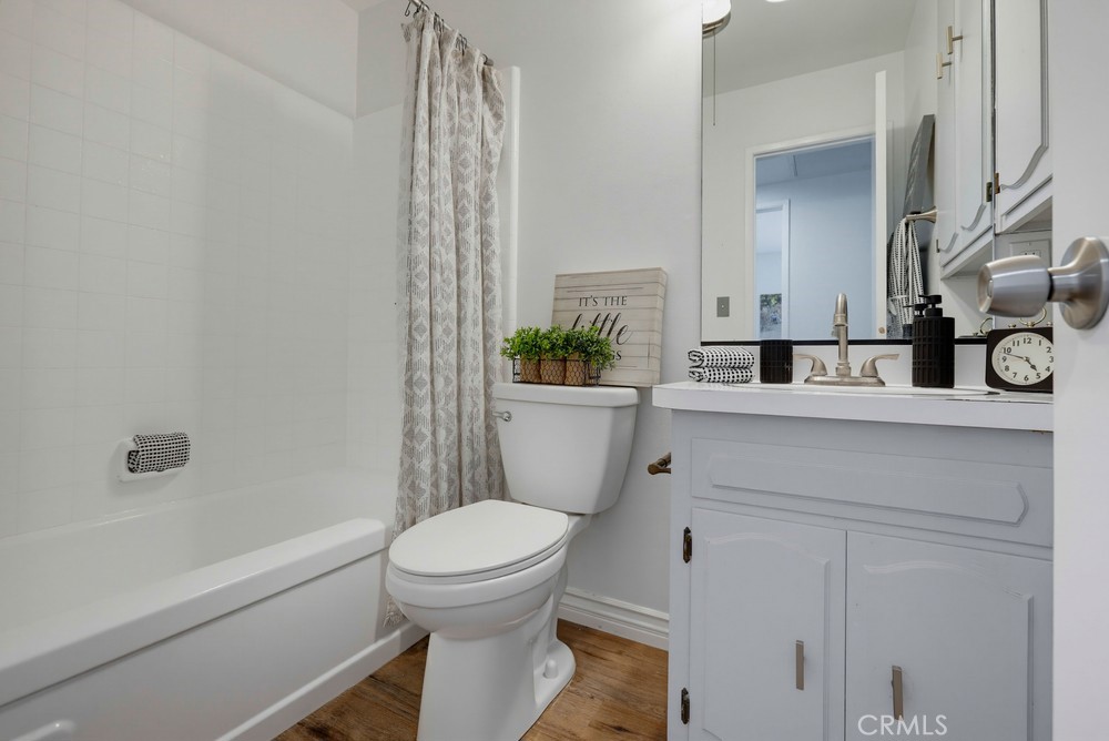 Full Hallway bath front house - 11841 Garnet, Garden Grove CA 92845 - photo 29