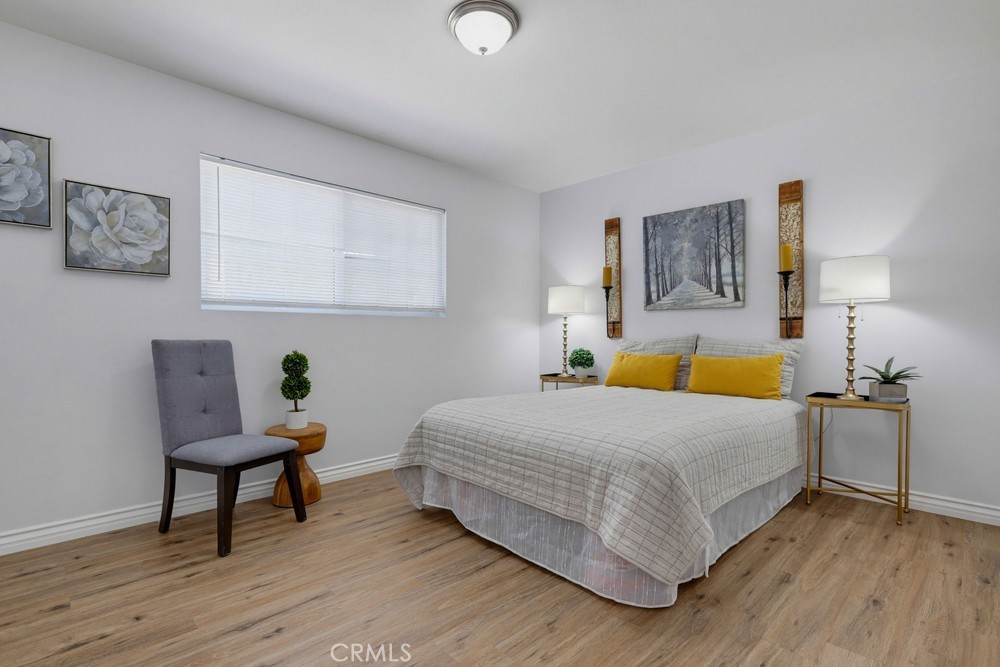 Primary en suite bedroom - 11841 Garnet, Garden Grove CA 92845 - photo 32