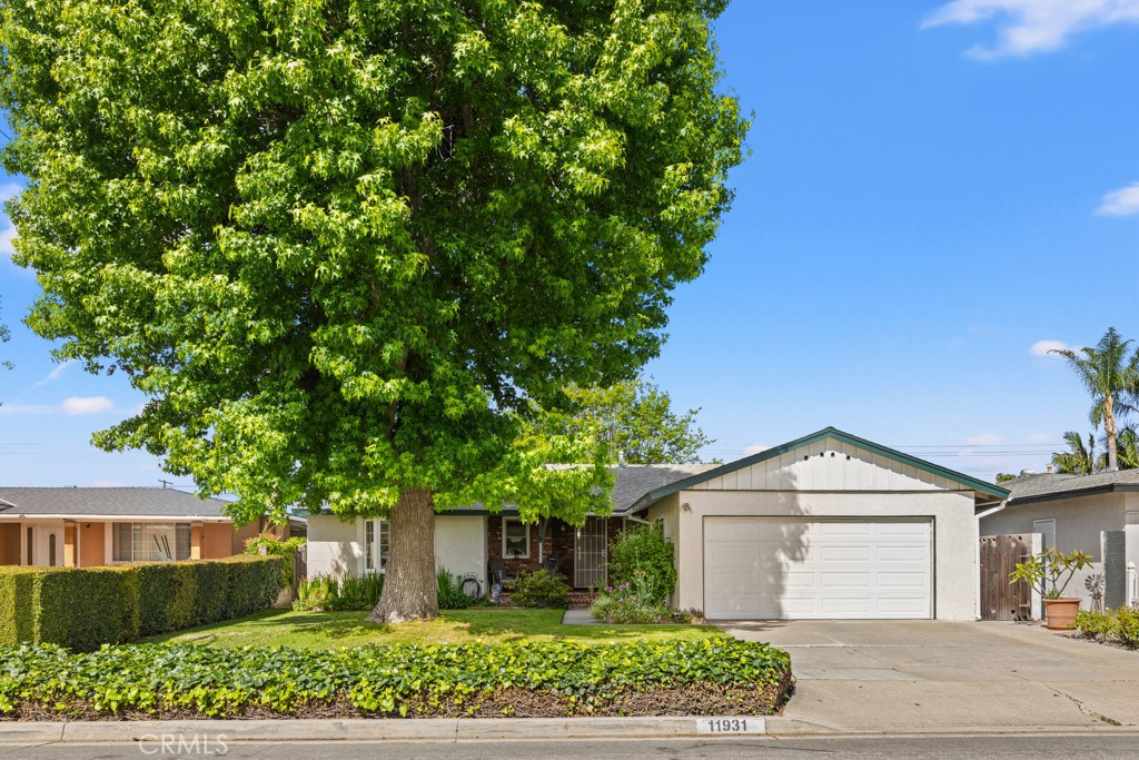 Front exterior - 11931 Waverly, Garden Grove CA 92840 - photo 1