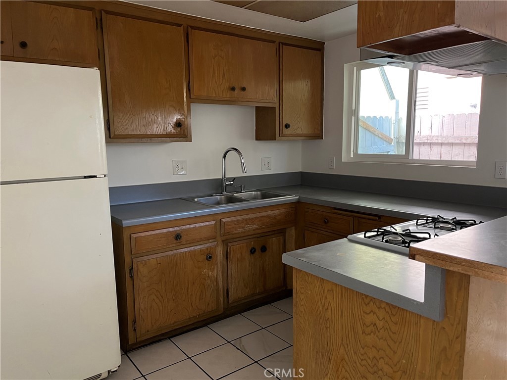 12112 Bayport 2, Garden Grove CA 92840 - photo 7