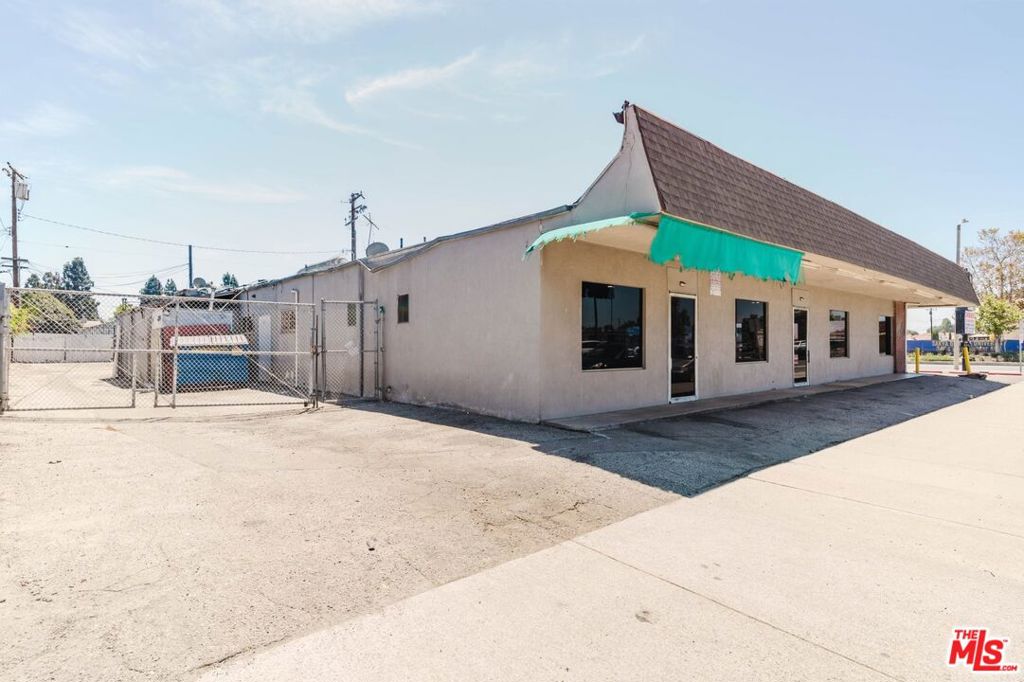 12273 Westminster Avenue, Garden Grove CA 92703 - photo 11