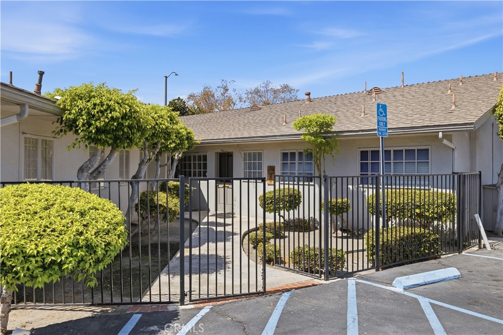 12462 Brookhurst, Garden Grove CA 92840 - photo 3