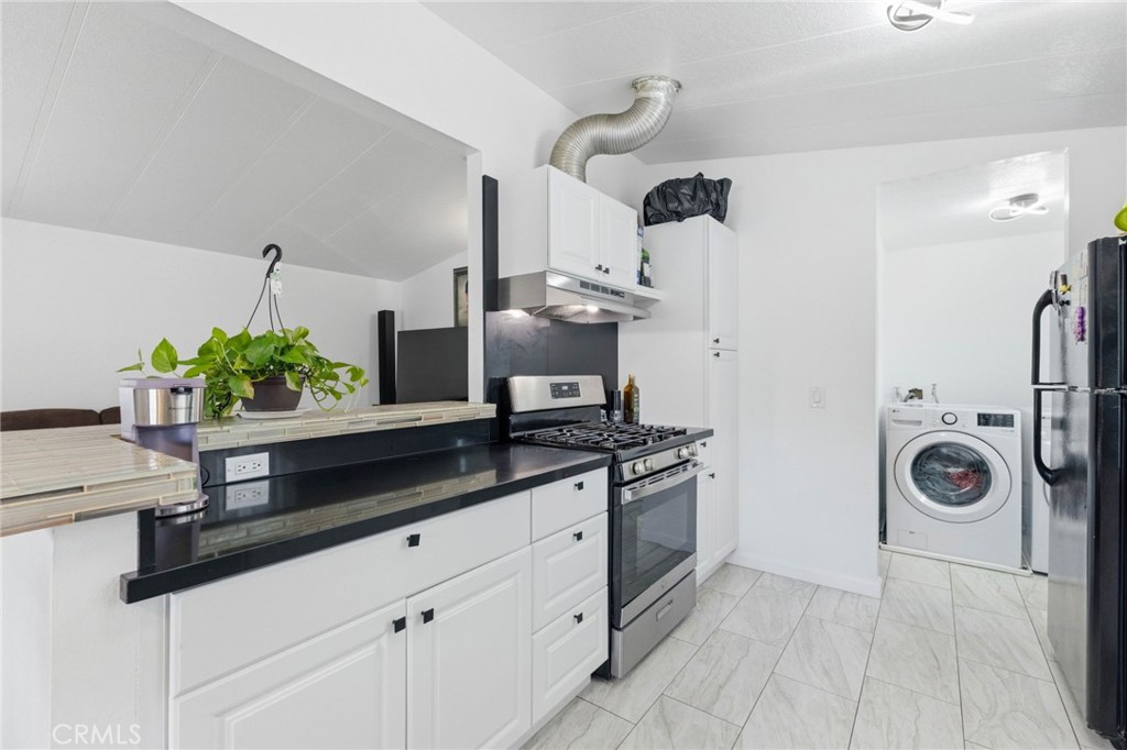 12560 Haster 204, Garden Grove CA 92840 - photo 4