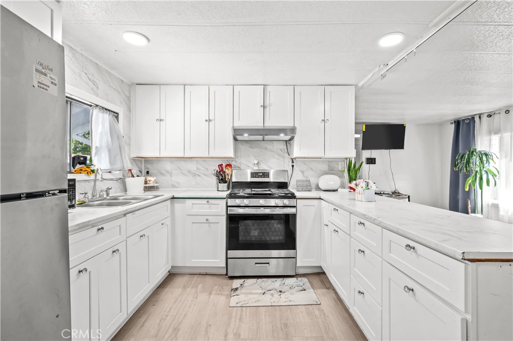 12560 Haster 208, Garden Grove CA 92840 - photo 6
