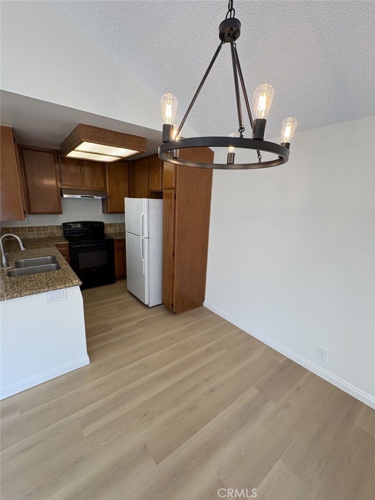 12561 Edgemont 16, Garden Grove CA 92845 - photo 7