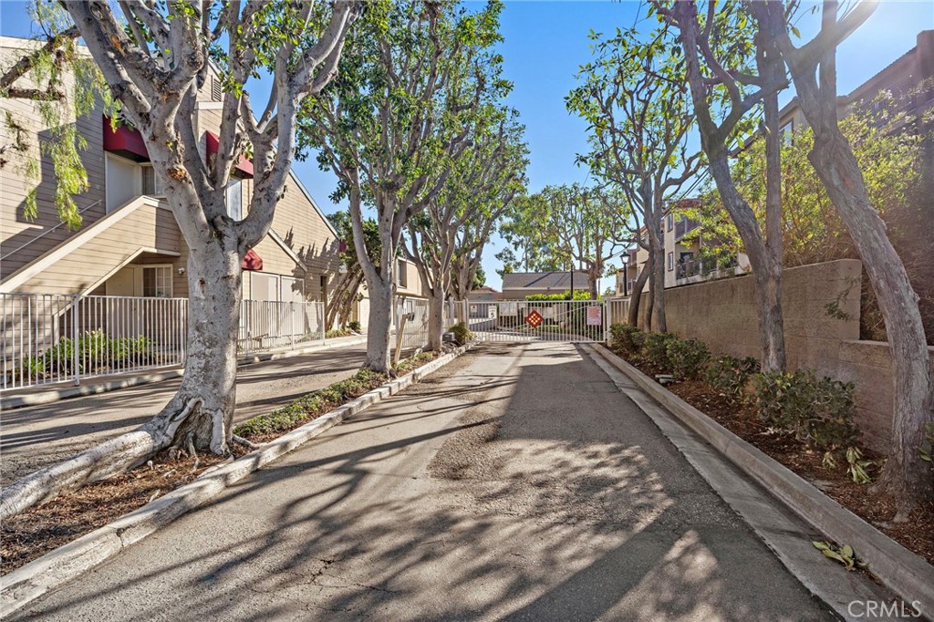 12562 Dale 17, Garden Grove CA 92841 - photo 25