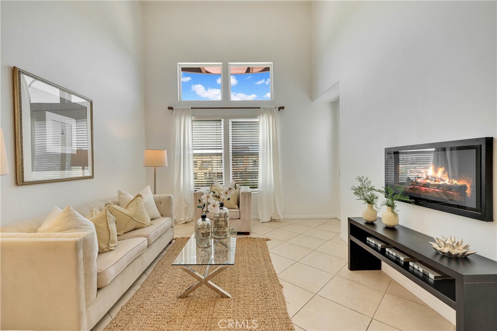 Natural light coming through full sized windows - 12664 Chapman Avenue 1402, Garden Grove CA 92840 - photo 5