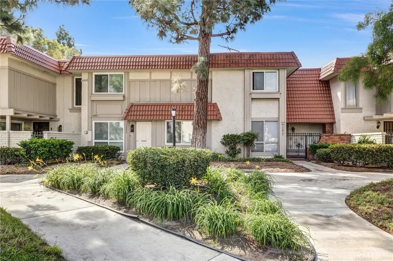 12827 Newhope, Garden Grove