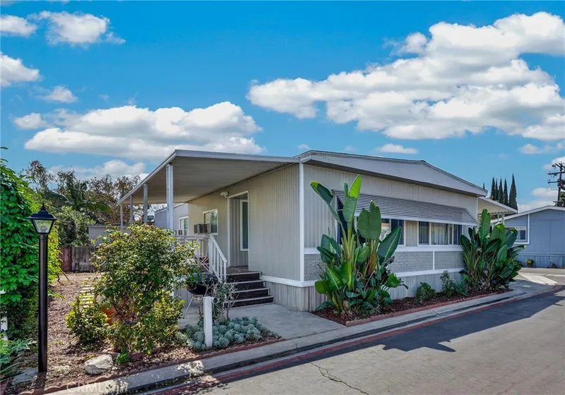 12861 West St 123, Garden Grove, CA 92840